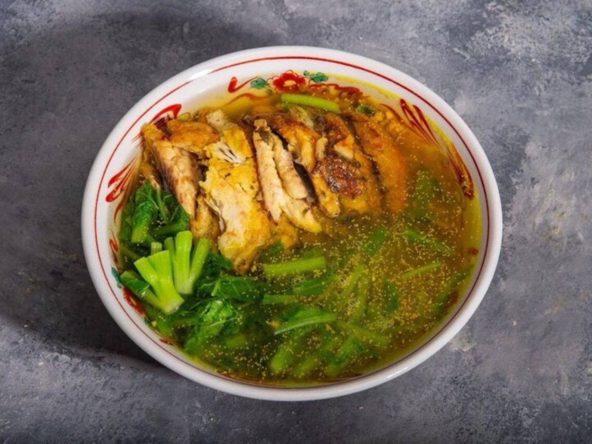 Bún cá là món đặc sản Hà Nam phổ biến và phù hợp với du khách lần đầu trải nghiệm.