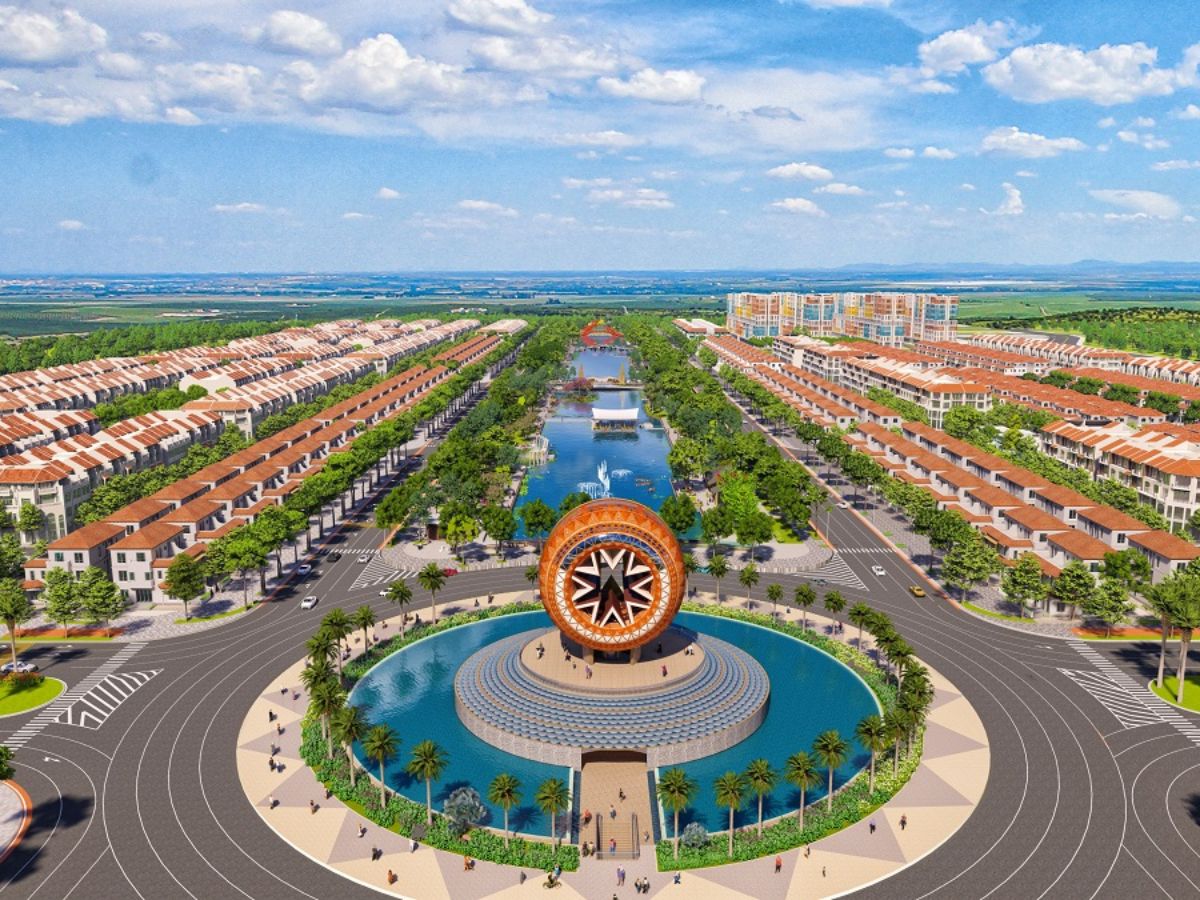 Khu quảng trường trung tâm được bố trí làm điểm nhấn với kiến trúc hiện đại.