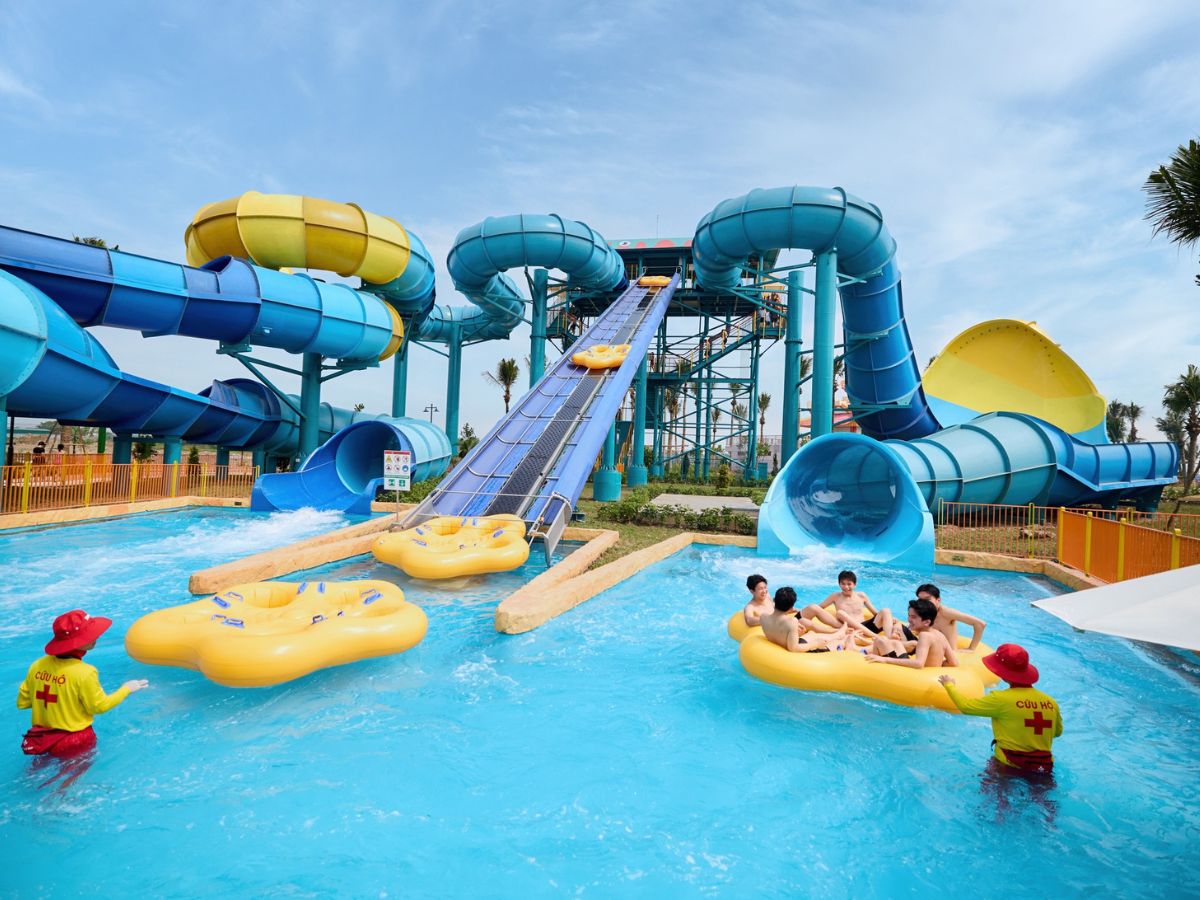 Combo vé Sun World Ha Nam giúp du khách trải nghiệm trọn vẹn nhiều dịch vụ từ giải trí đến ăn uống. 