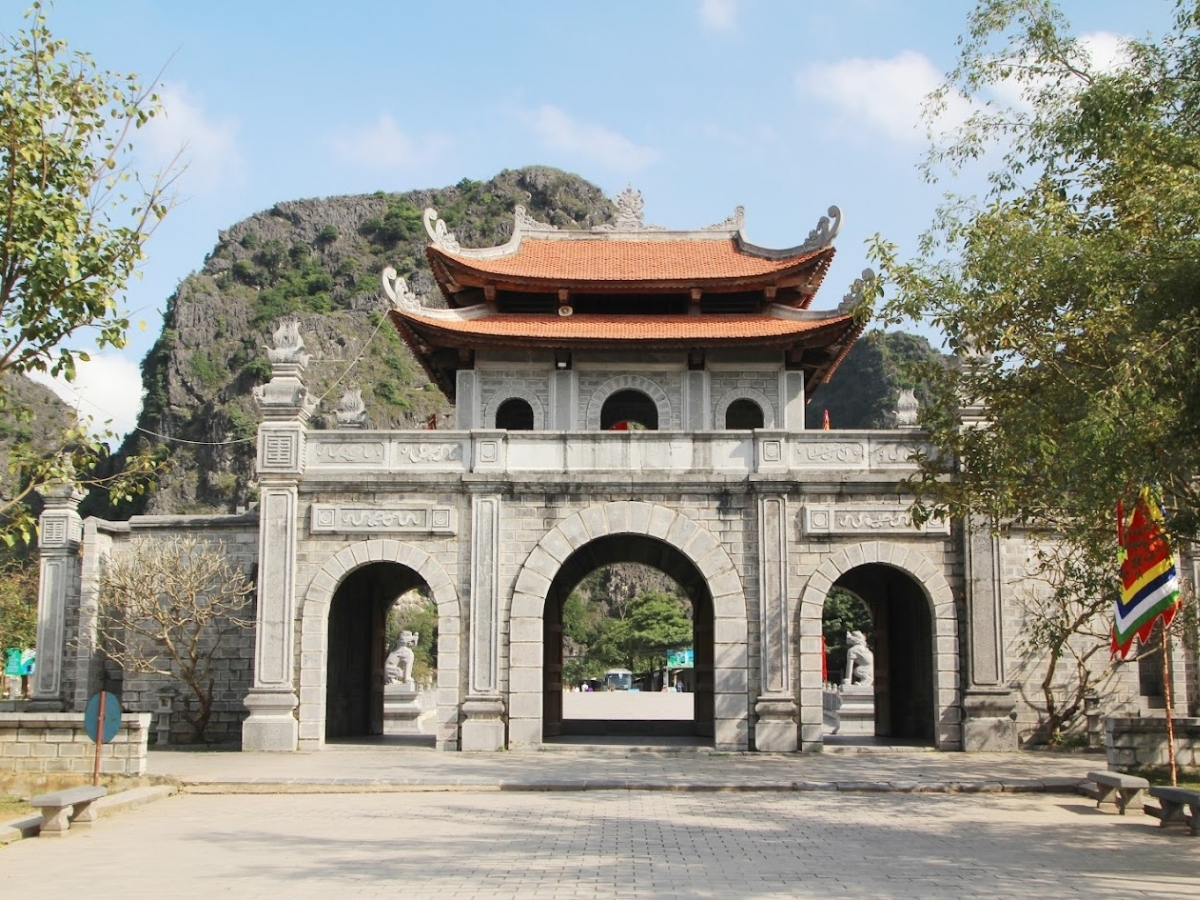 Cố đô Hoa Lư là kinh đô đầu tiên của nhà nước phong kiến tập quyền Việt Nam.