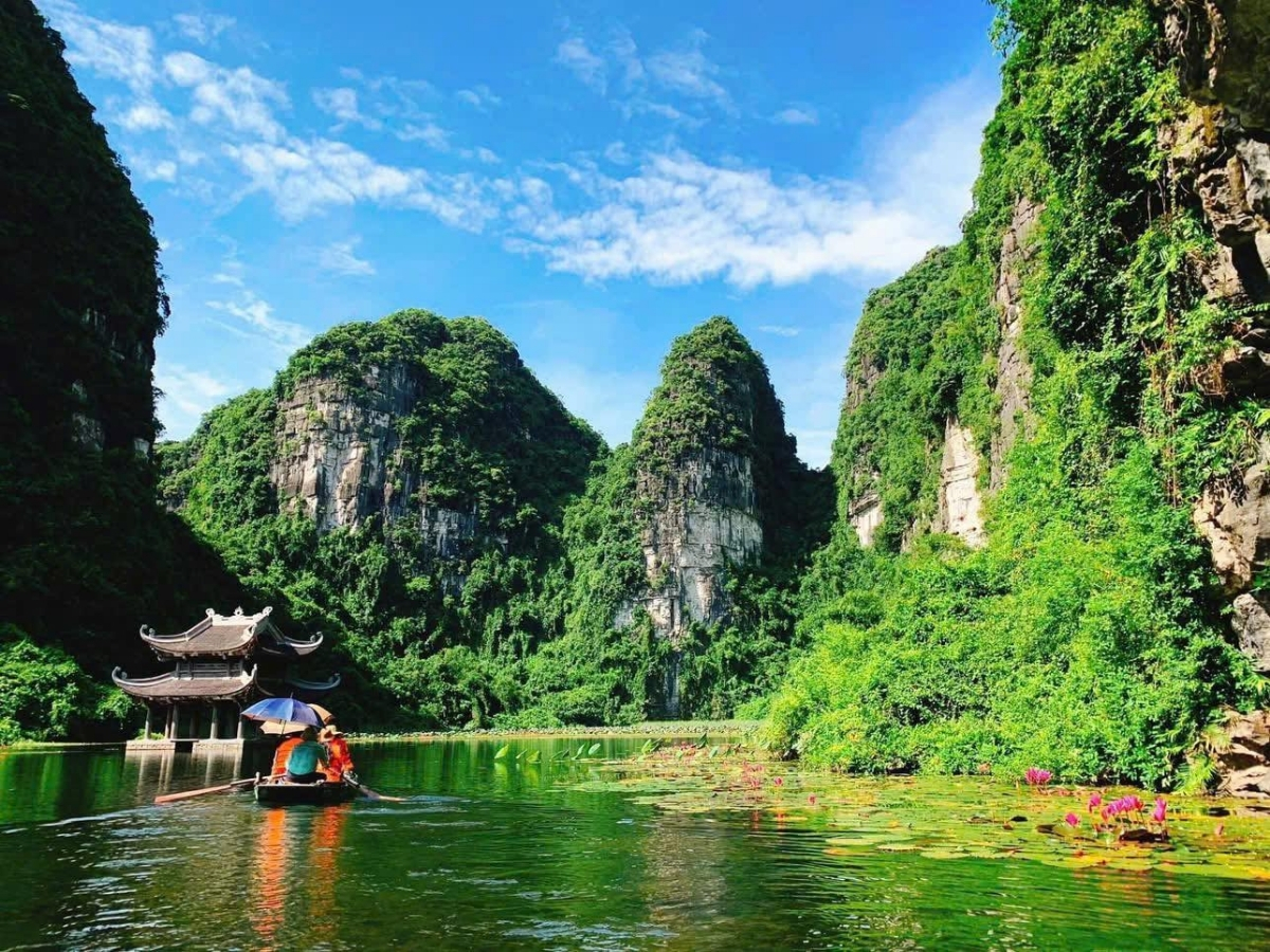 Tràng An là di sản Văn hóa và Thiên nhiên Thế giới được UNESCO công nhận.