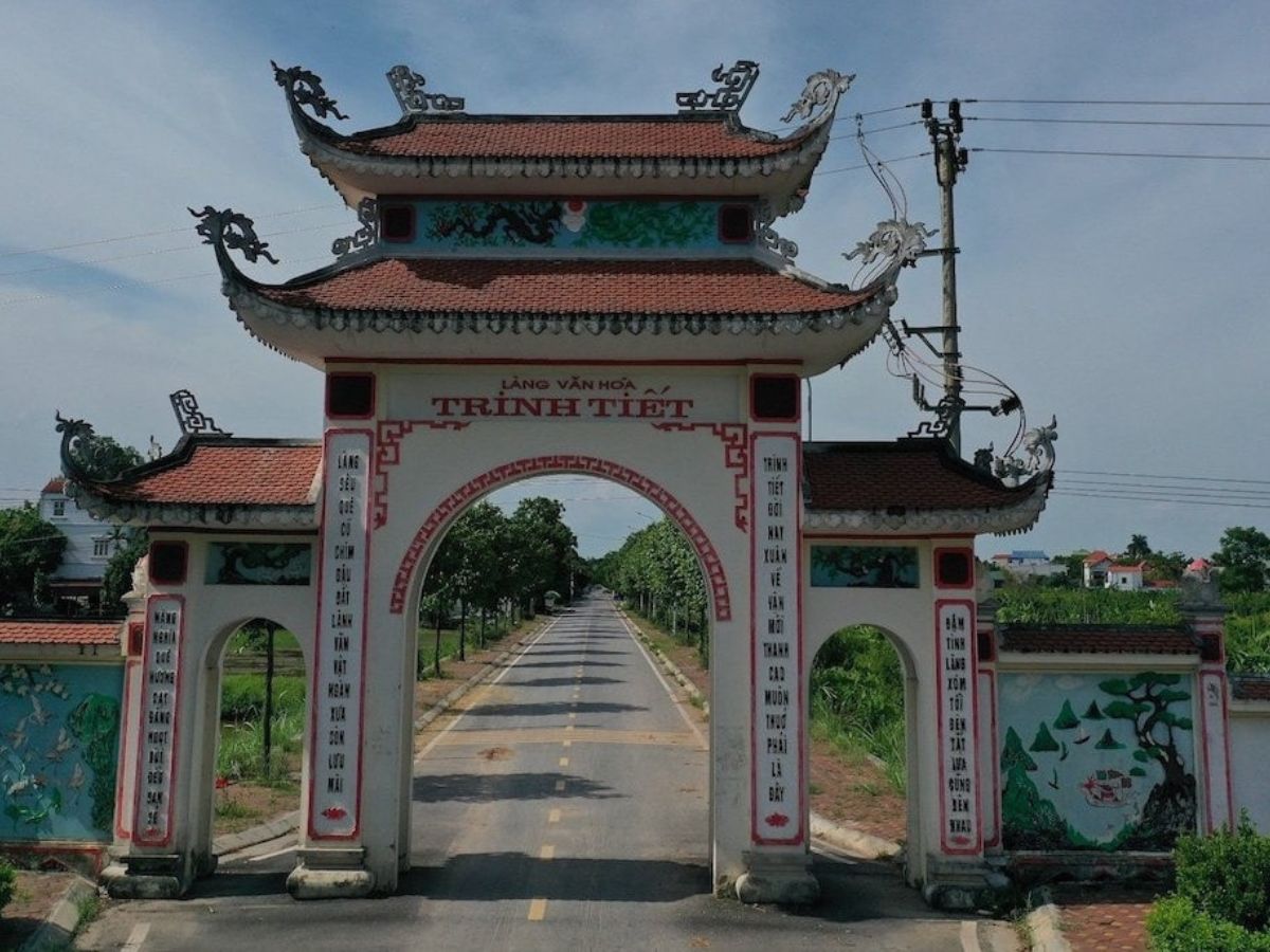 Kết cấu vững chắc tạo nên vẻ đẹp bền bỉ Chùa Trinh Tiết. 