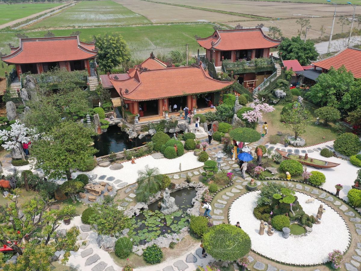 Không gian Chùa Phật Quang luôn thanh tịnh và trong lành.