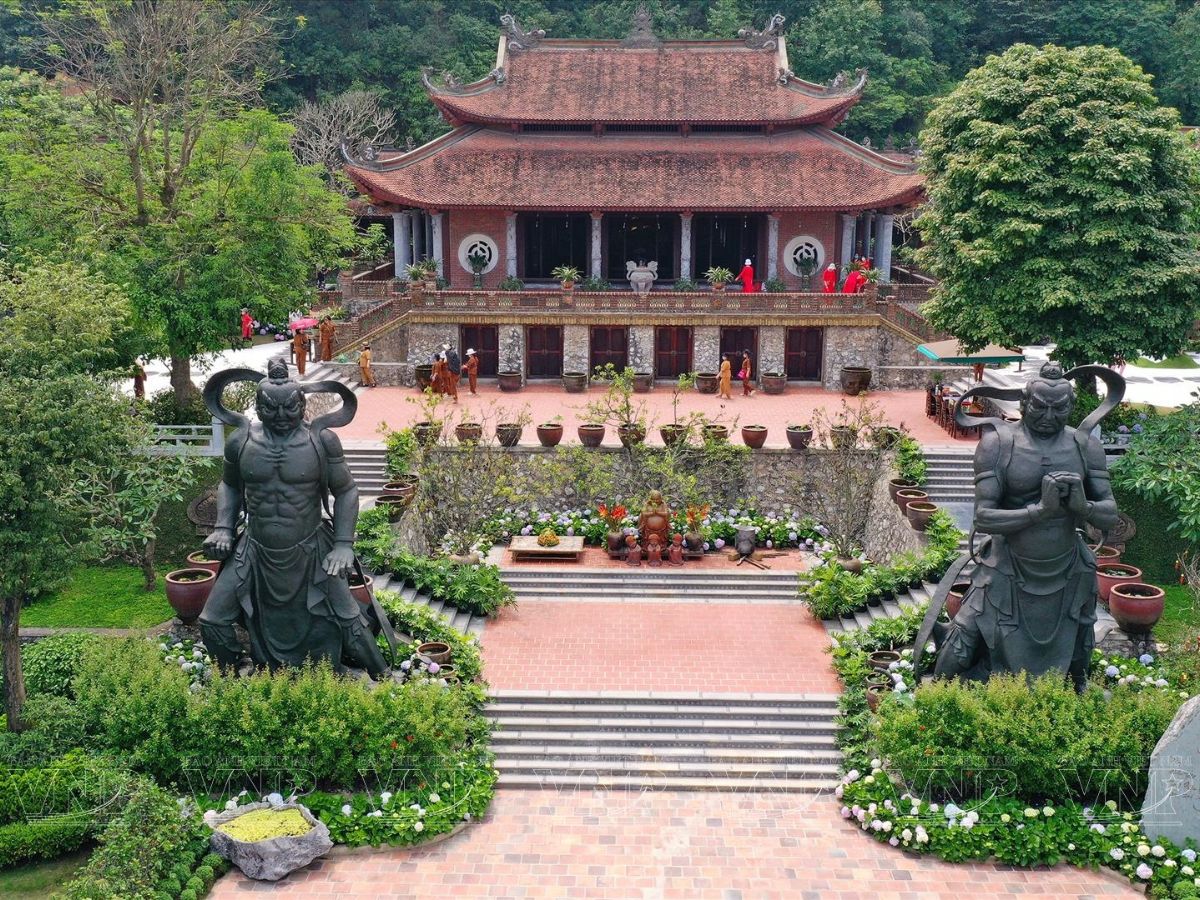 Ghé Địa Tạng Phi Lai Tự để lòng thêm thanh thản. 