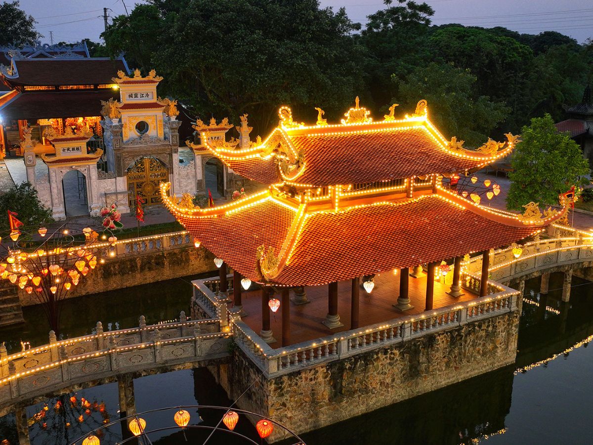 Đền Lảnh Giang là di tích lịch sử văn hóa tiêu biểu Hà Nam.