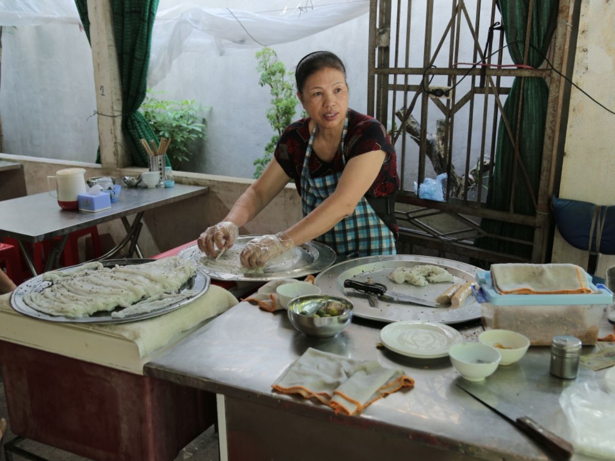 Chọn quán ăn uy tín giúp chuyến đi Tam Chúc thêm trọn vẹn.