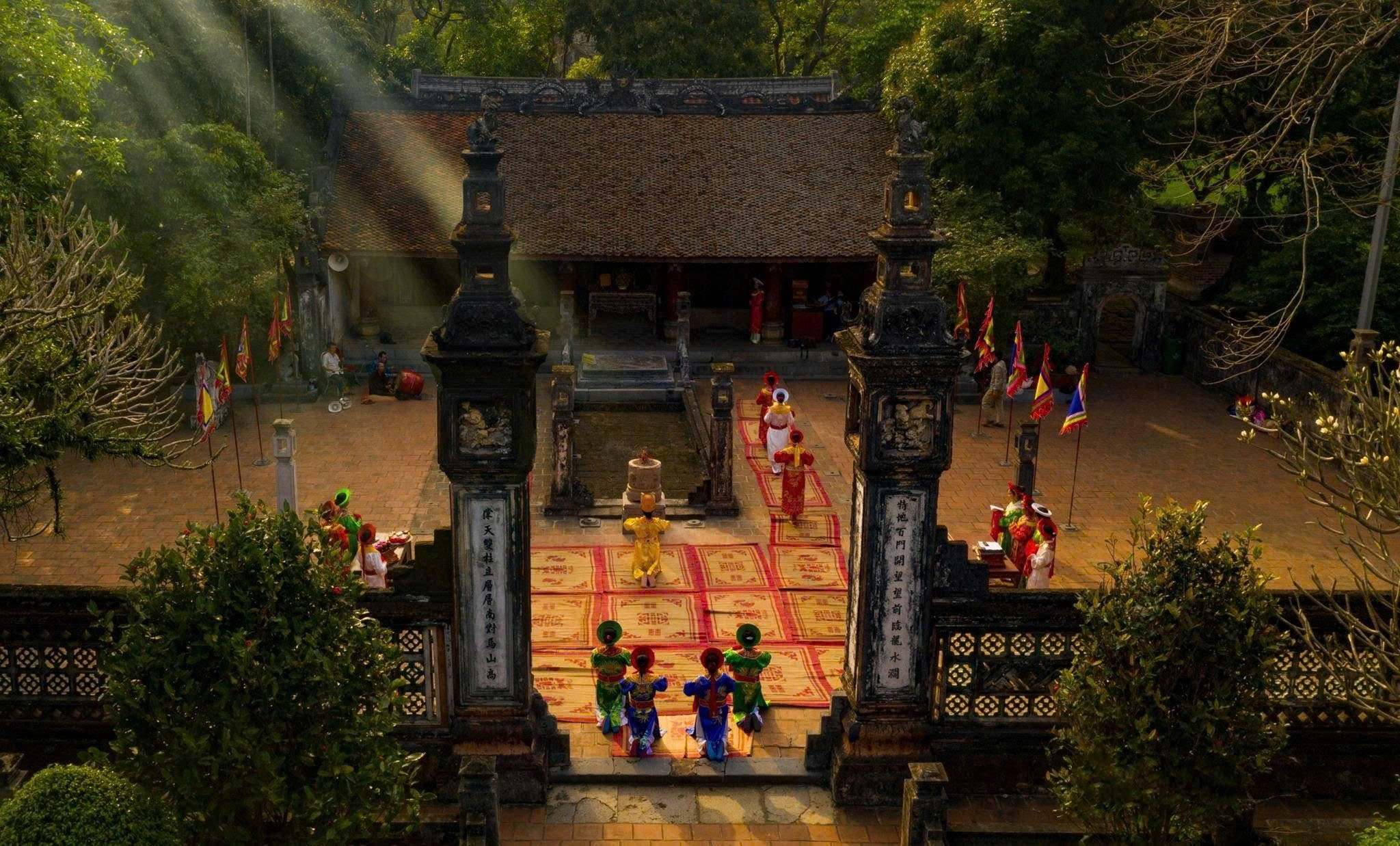 Lễ hội Cố đô Hoa Lư vào tháng Ba âm lịch hàng năm. (Nguồn: Sưu tầm)