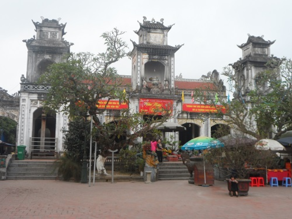 Đền Bảo Lộc được xây dựng từ sớm, gắn bó mật thiết với đời sống văn hóa dân cư bản địa. (Nguồn: Sưu tầm)