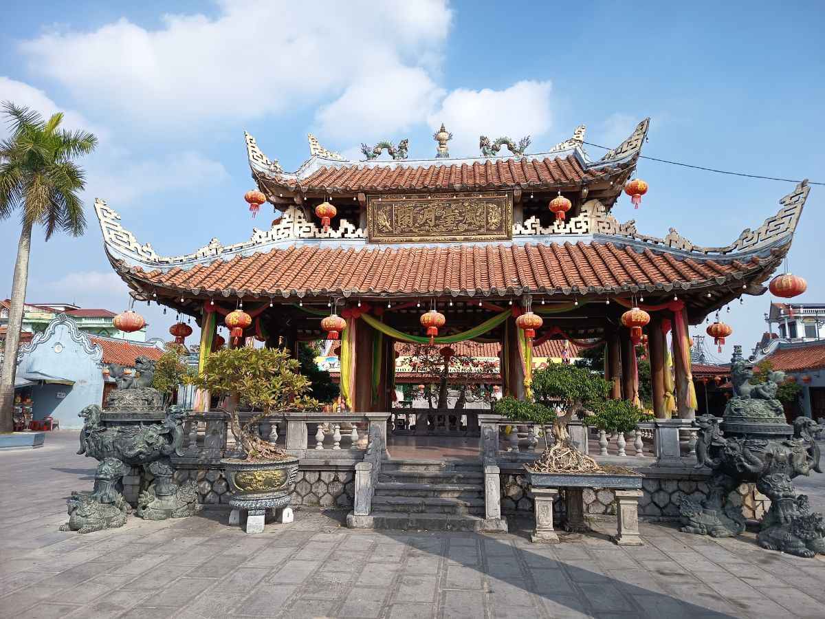 Di tích quốc Gia Phủ Giầy cách La Xuyên chỉ khoảng 8km. (Nguồn: Sưu tầm)