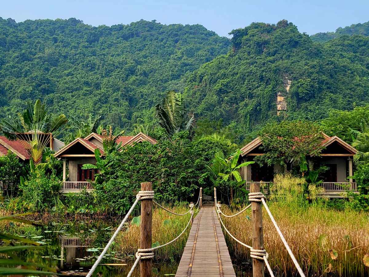 Nham Village Resort nằm ẩn mình vào thiên nhiên. (Nguồn: Sưu tầm)