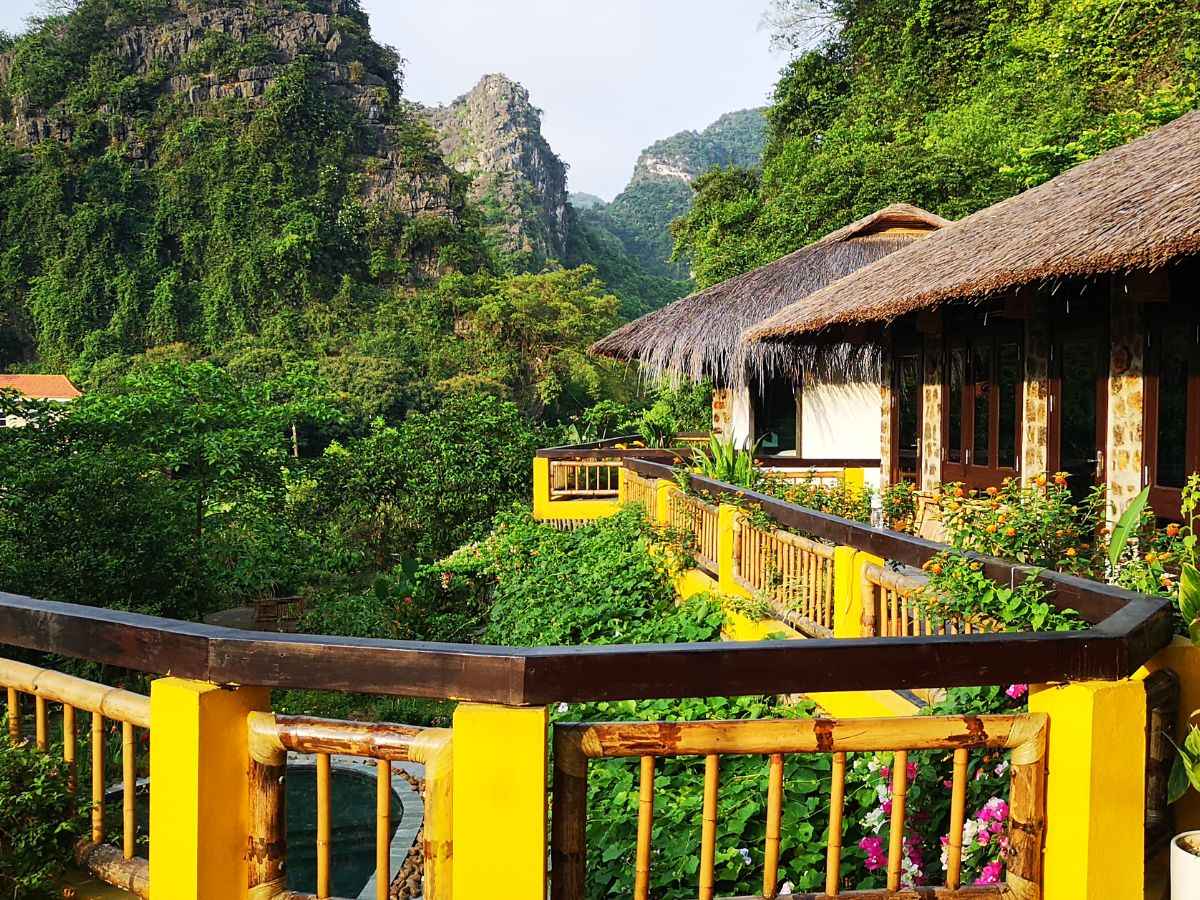 Trang An Ecolodge hòa mình giữa đồi núi. (Nguồn: Sưu tầm)