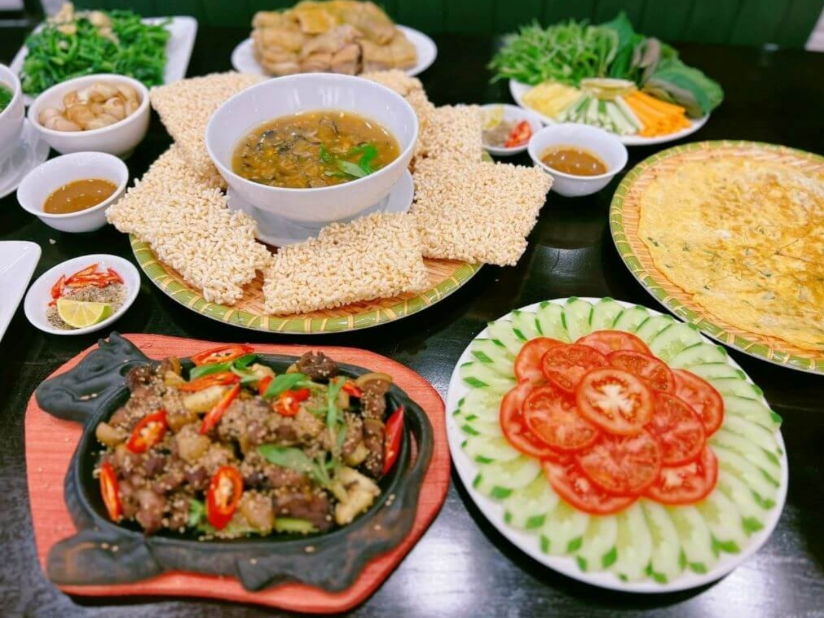 Dạo phố thưởng thức ẩm thực đêm Ninh Bình. (Nguồn: Sưu tầm)