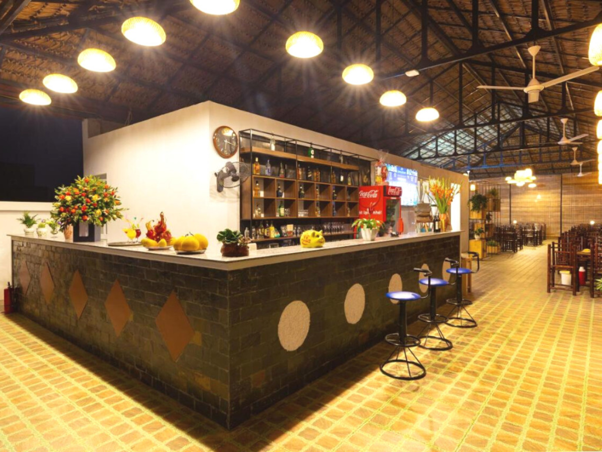 Nhà hàng với thiết kế quầy bar kết hợp nhiều tiện ích. (Nguồn: Sưu tầm)