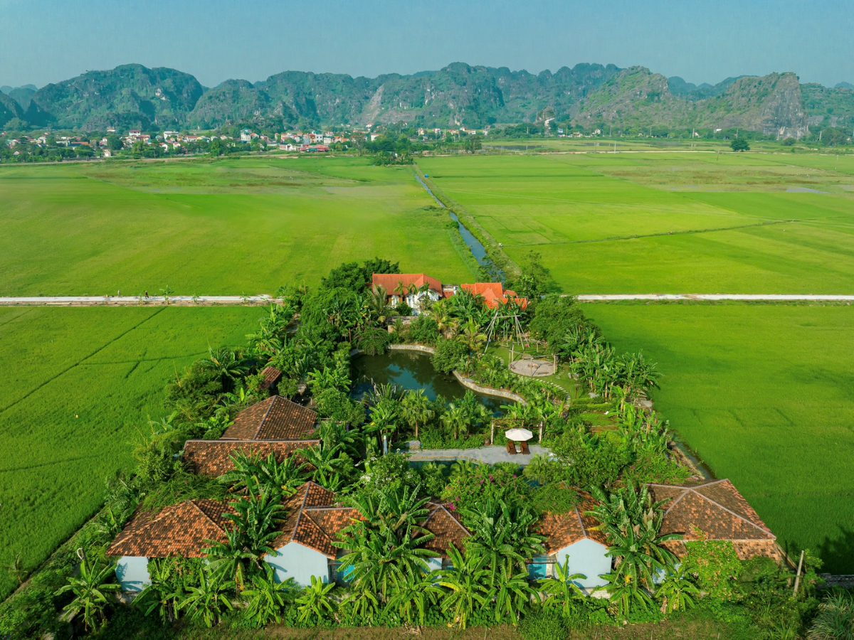 Toàn cảnh ChezCao Rice Field Ecolodge nhìn từ trên cao. (Nguồn: Sưu tầm)