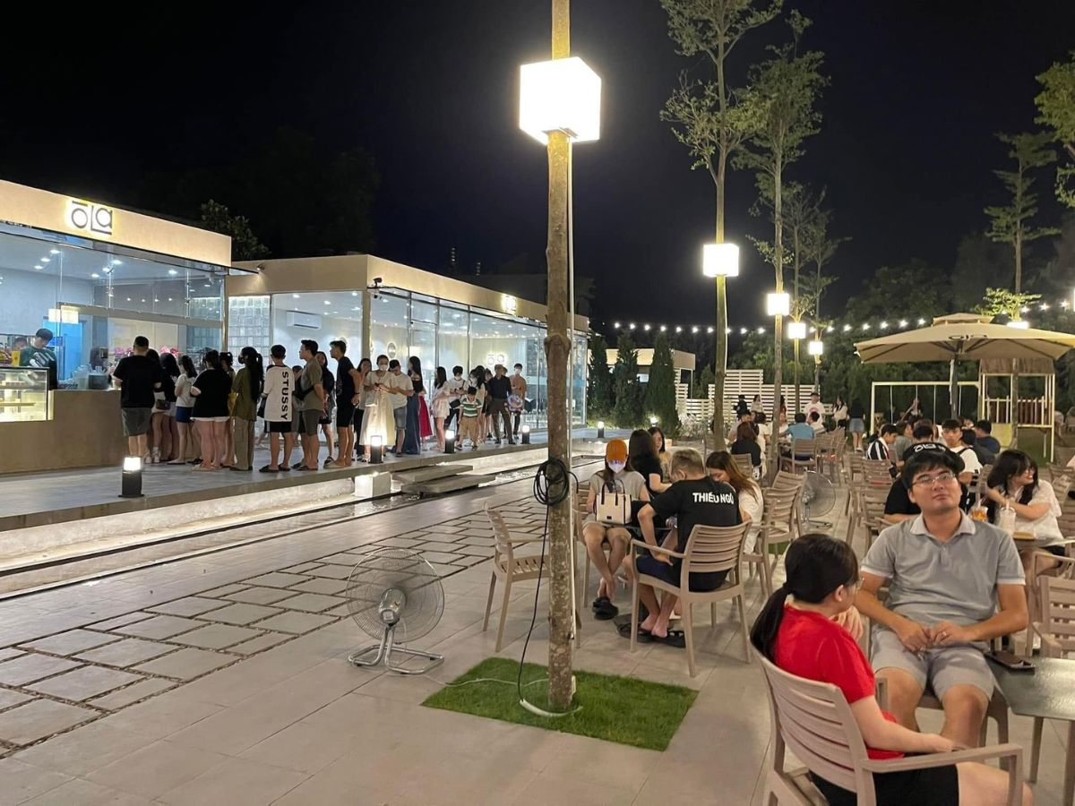 OLA Kafé & Tea là một quán cà phê có không gian ngoài trời đẹp mang phong cách Địa Trung Hải phóng khoáng. (Nguồn: Sưu tầm)