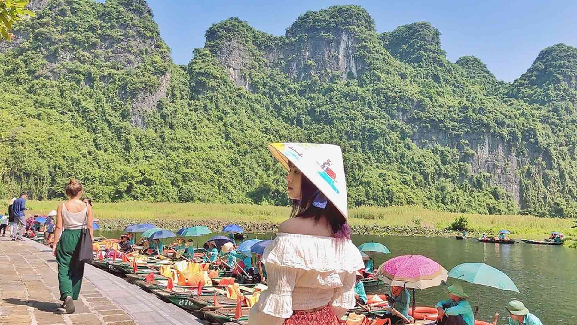 Địa điểm chơi 2/9 Ninh Bình trở thành lựa chọn phổ biến cho kỳ nghỉ Quốc khánh. (Nguồn: Sưu tầm)