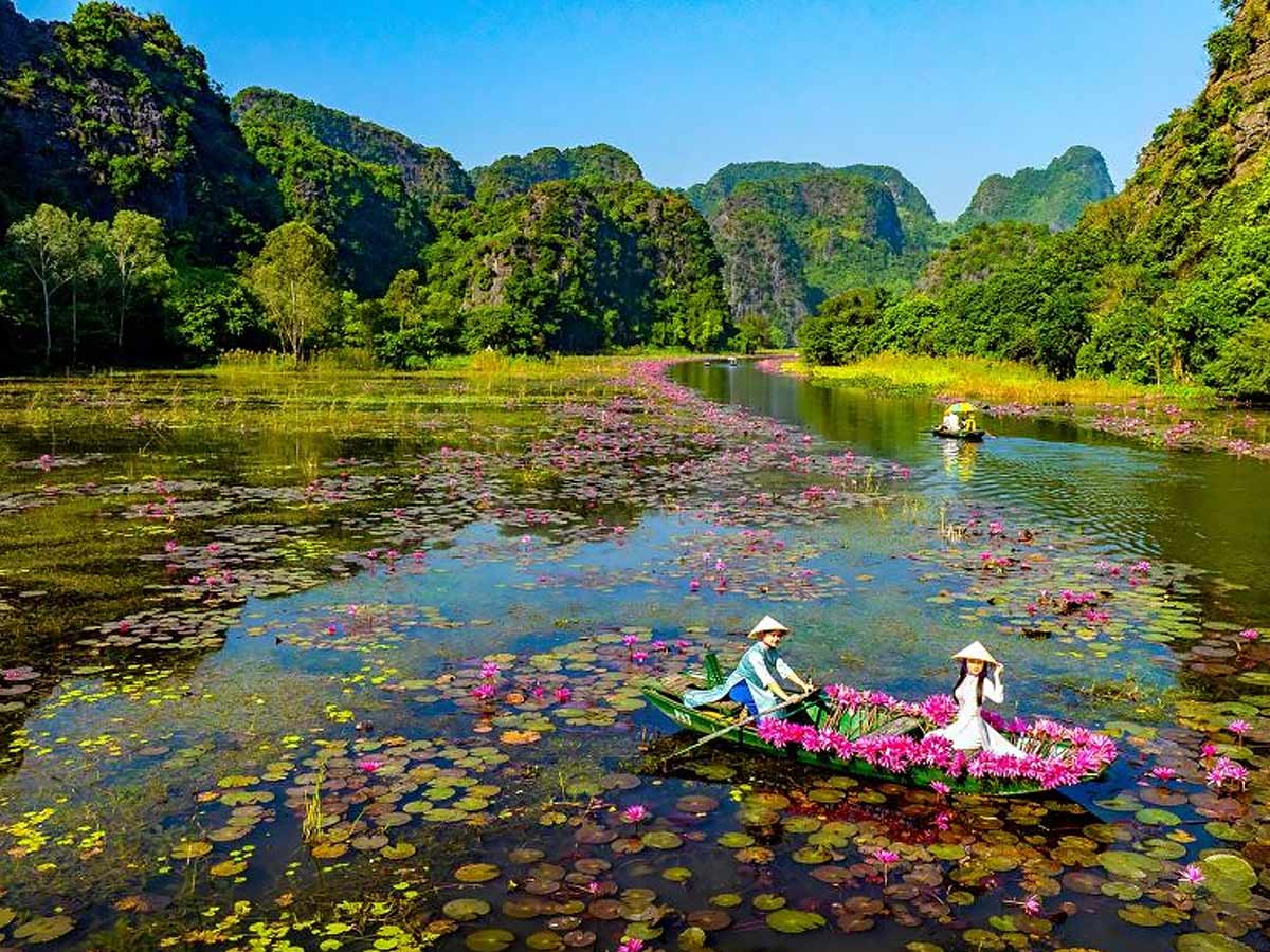 Đầu tháng 9 đánh dấu thời điểm chuyển mùa từ hè sang thu tại Ninh Bình, khi nền nhiệt bắt đầu giảm. (Nguồn: Sưu tầm)