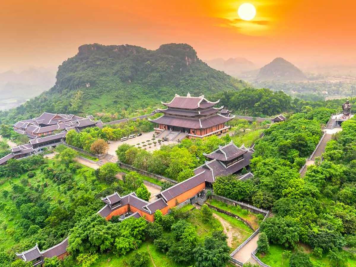 Chùa Bái Đính nằm tại Hoa Lư, tỉnh Ninh Bình, thuộc quần thể danh thắng Tràng An. (Nguồn: Sưu tầm)