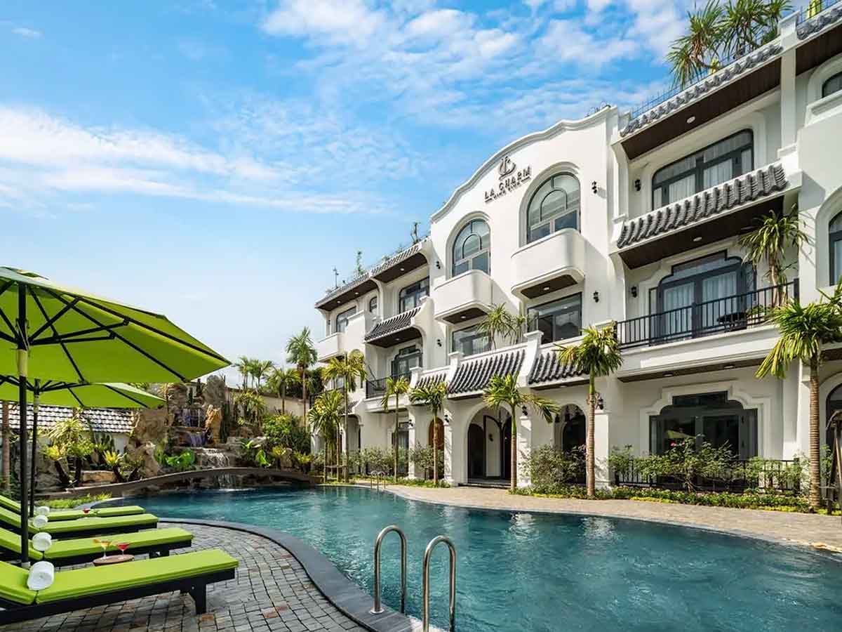 Đặt các dịch vụ sớm đặc biệt là phòng khách sạn để tránh cận lễ giá sẽ tăng cao. (Nguồn: Sưu tầm)