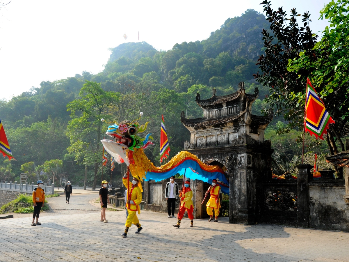 Núi Mã Yên giữ vai trò quan trọng trong quần thể di tích Cố đô Hoa Lư. (Nguồn: Sưu tầm)&nbsp;