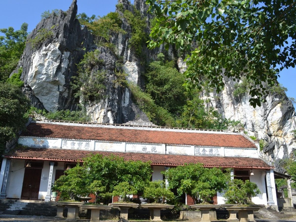 Không gian chùa Lạc Khoái, Gia Viễn. (Nguồn: Sưu tầm)