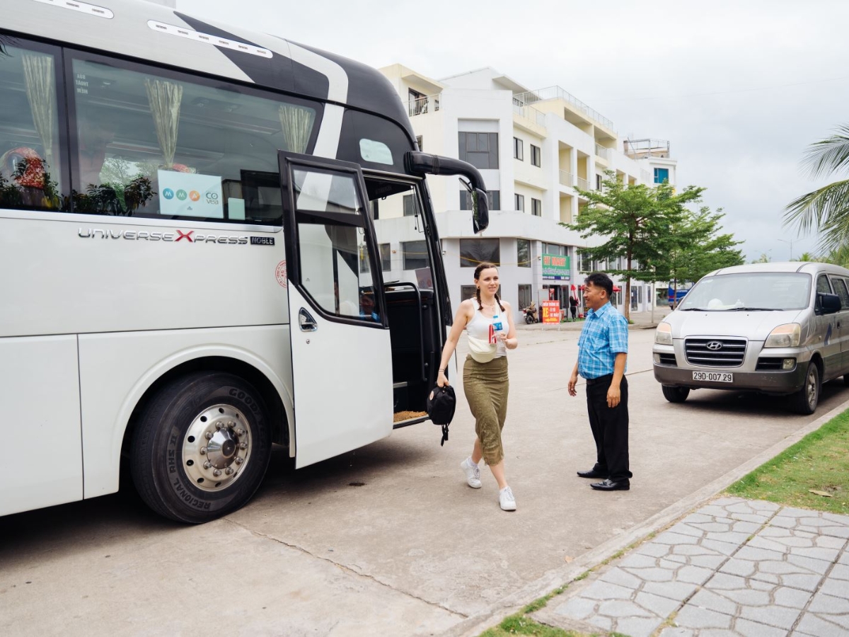 Du lịch Hà Nam từ Hà Nội bằng xe khách là phương án được nhiều người lựa chọn.