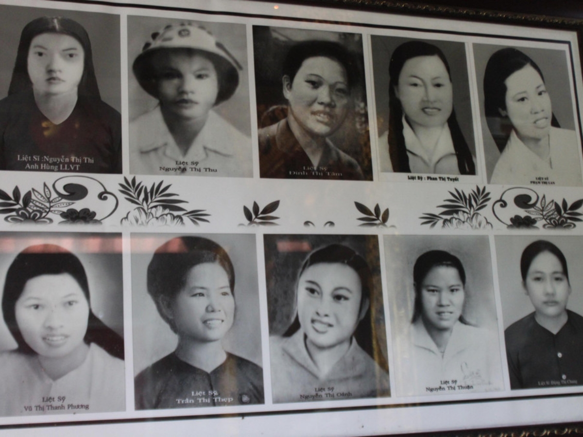 Ảnh được phục chế của “mười bông hoa thép” Lam Hạ.