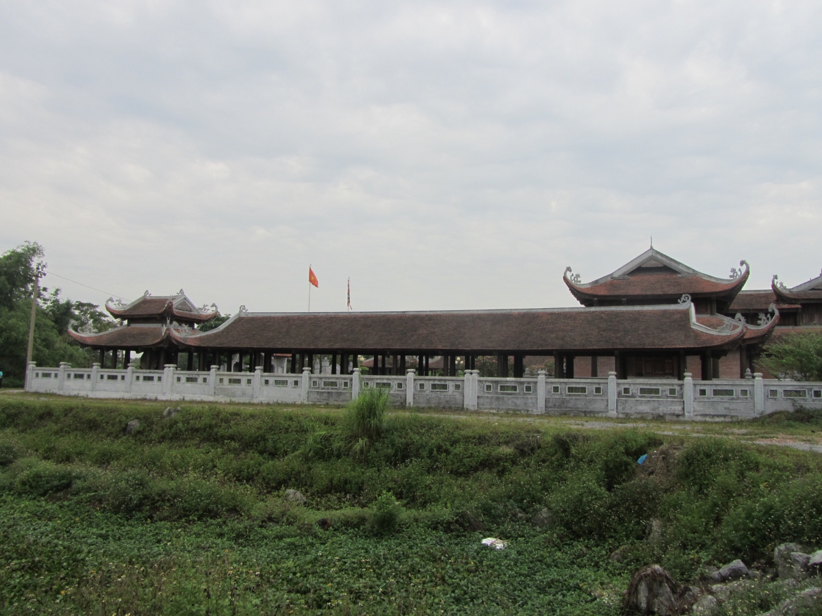 Kiến trúc uy nghi của đền thờ 10 cô gái Lam Hạ