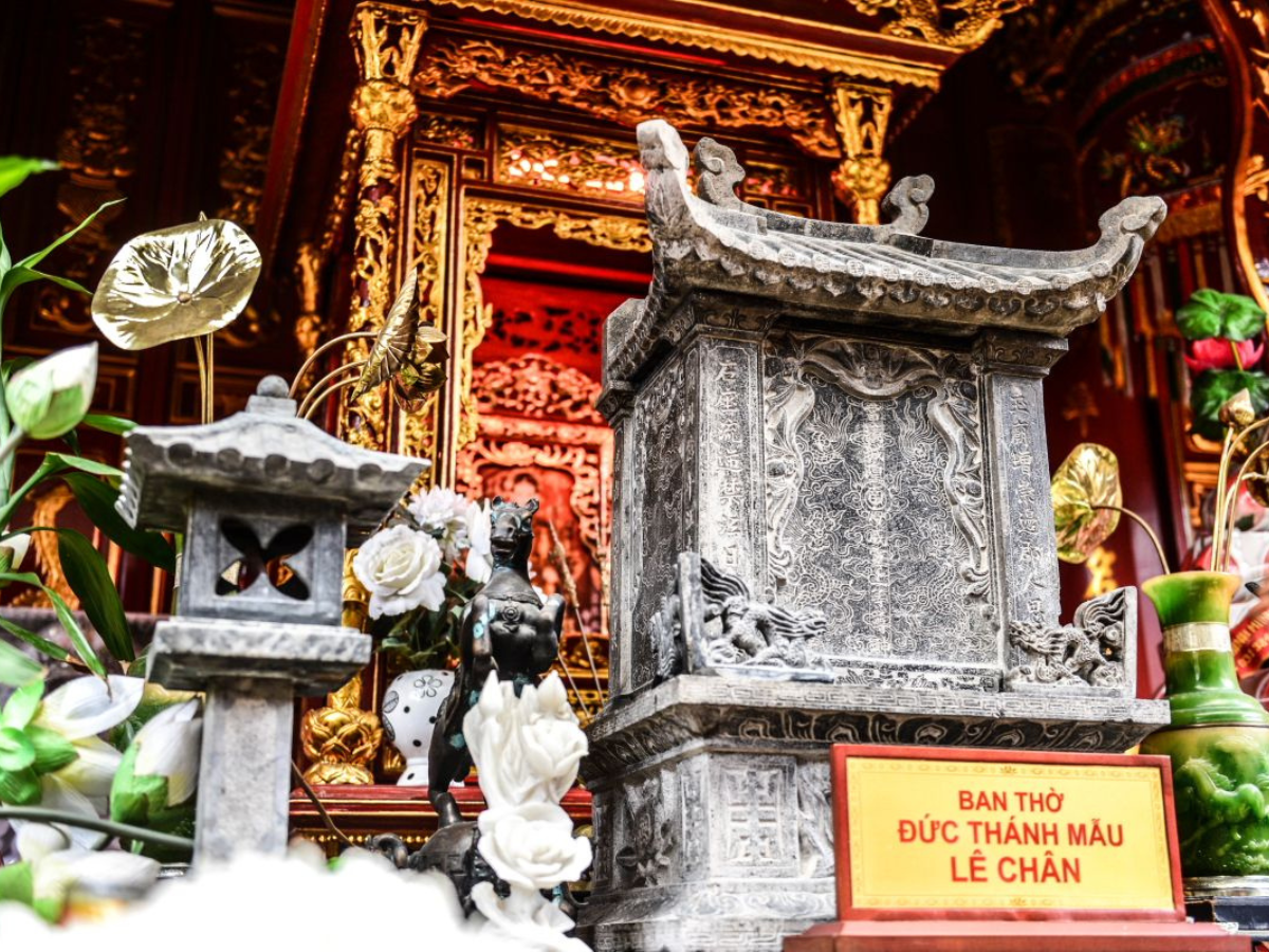 Đền thờ nữ tướng Lê Chân - Điểm đến linh thiêng giữa lòng thành phố.