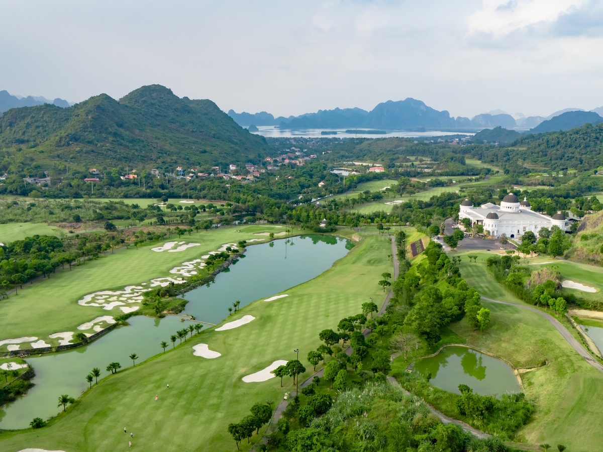 Hai sân golf tại Hà Nam đều đạt chuẩn quốc tế, đem tới trải nghiệm chơi golf đỉnh cao cho các golfer.