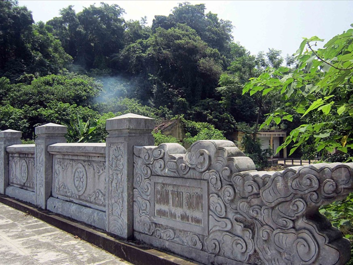 Trekking tại núi Cấm Hà Nam là trải nghiệm không thể bỏ qua với các du khách yêu thích vận động