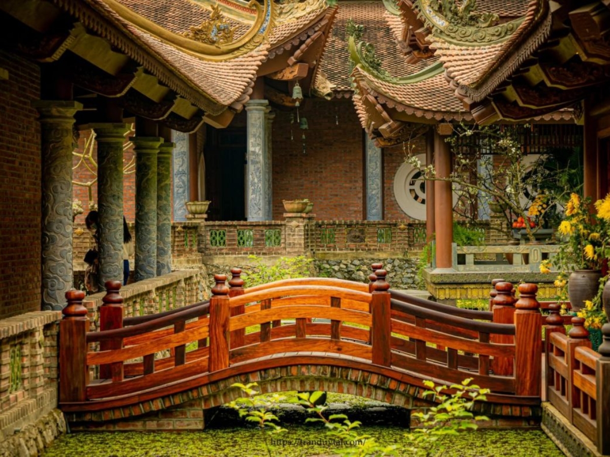 Tận hưởng không gian thanh tịnh, bình yên tại Địa Tạng Phi Lai Tự.