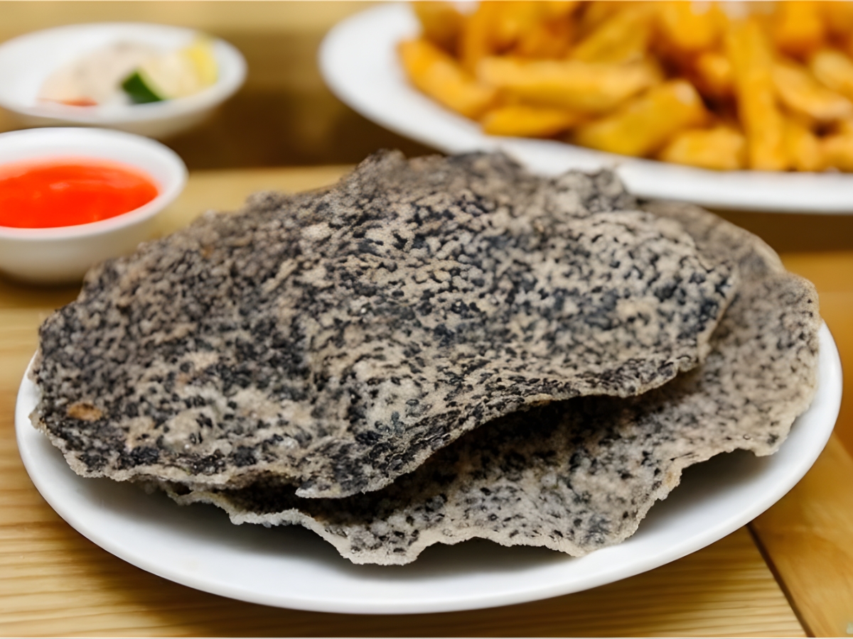 Bánh đa Kiện Khê - Món ăn đặc sản Hà Nam được nhiều người yêu thích.