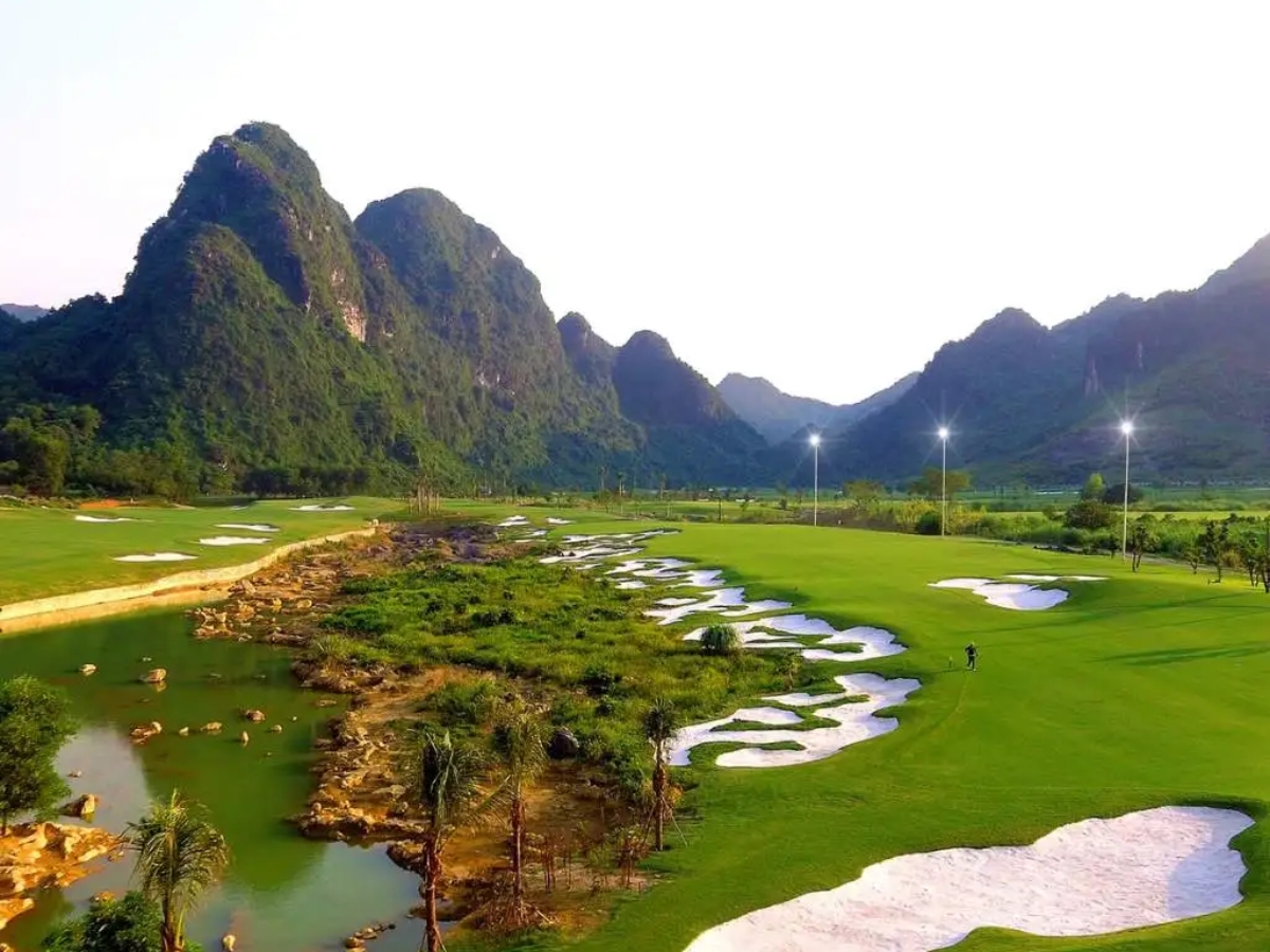 Kim Bảng là điểm đến du lịch thu hút đối với du khách.