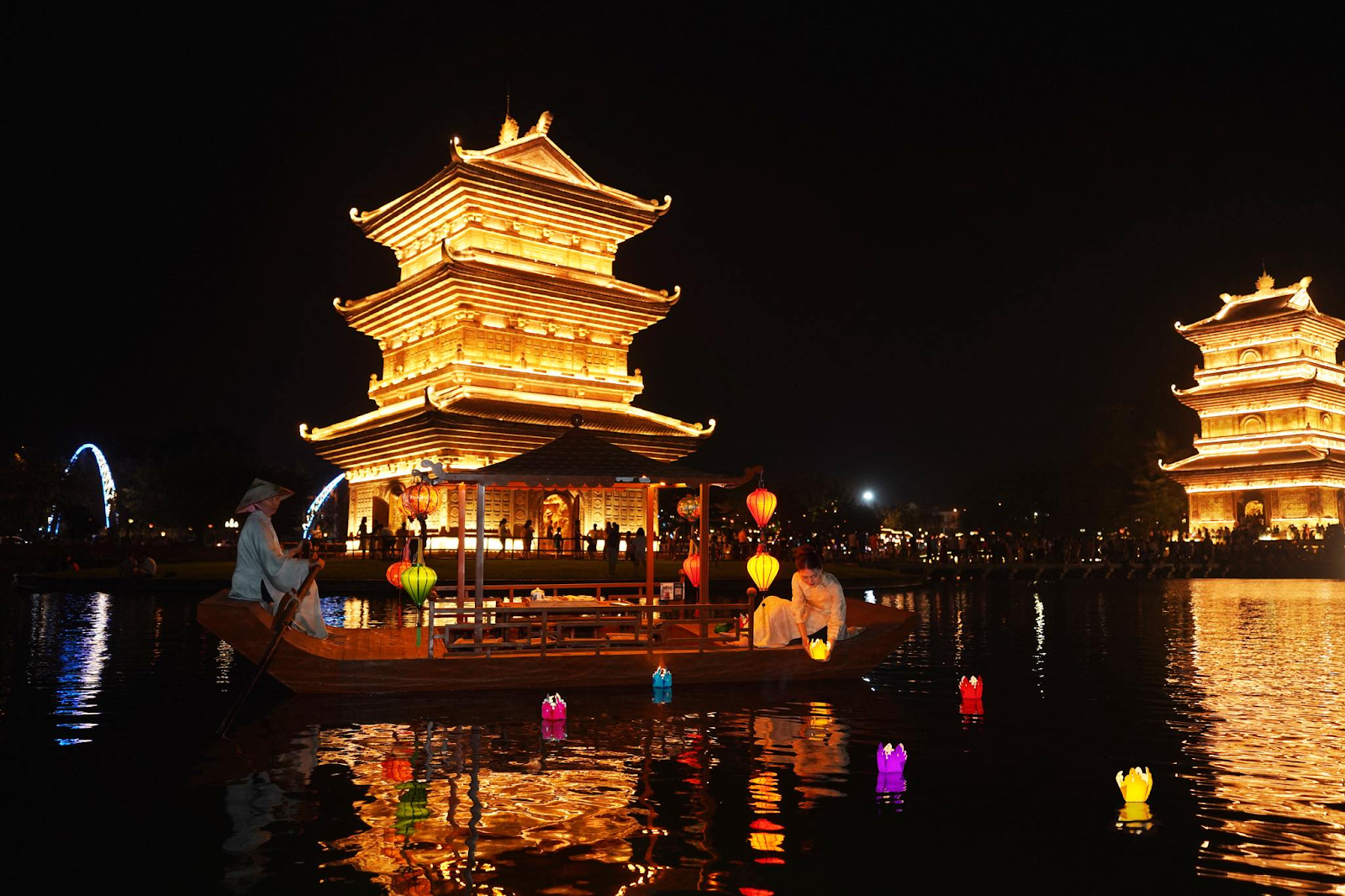 Cố đô Hoa Lư – về miền lịch sử giữa không gian thanh tịnh đầu năm. 