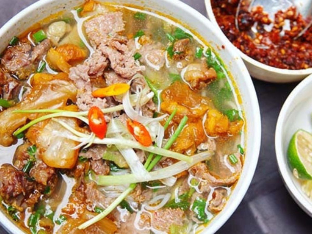 Khu ẩm thực Sun World Hà Nam đa dạng từ món nhanh đến món truyền thống 